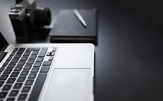 开云体育APP下载-奥运会重磅对决：39岁詹皇单挑绿军新王！更衣室通道的世纪凝视引爆全球热搜