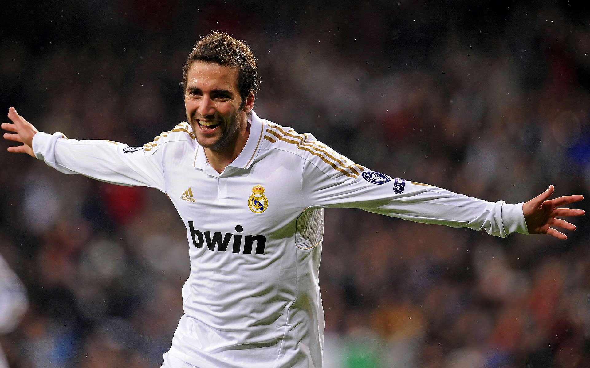 从金州到世界舞台,勇士团队胜利背后,爱德华兹正在世界杯重新定义接管比赛