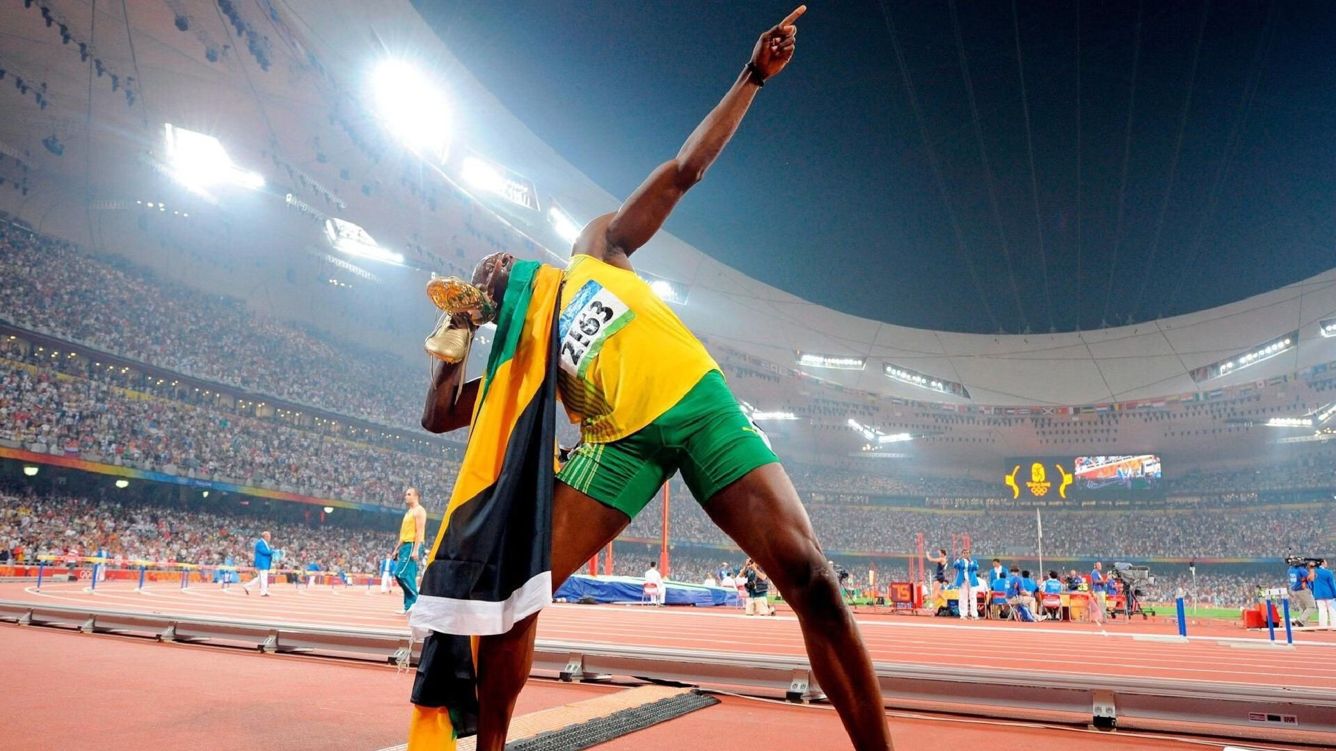 开云官网-喀麦隆爆冷淘汰巴黎圣日耳曼，梅西状态火热引领足球新时代